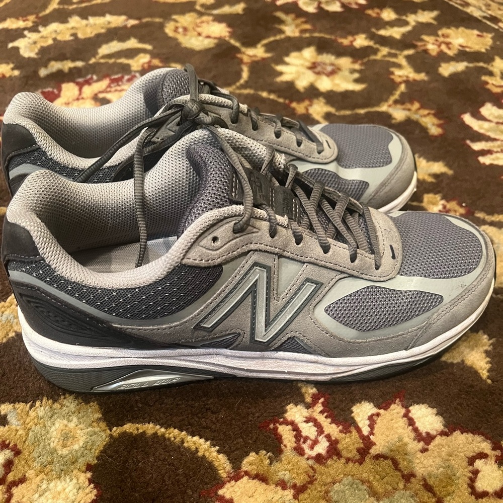 New Balance Men Sneakers